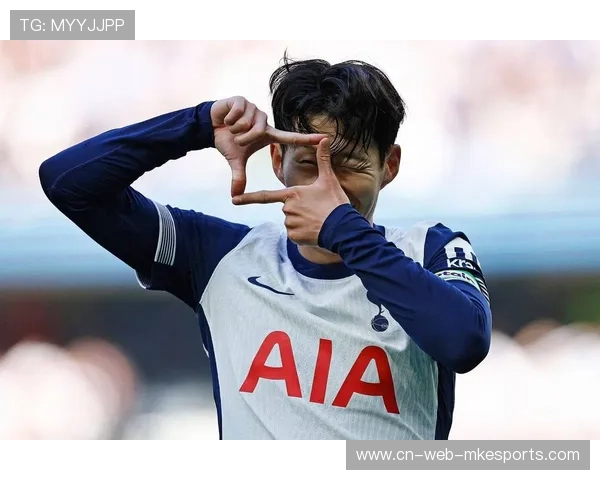 热刺连续轮转跑动极具威胁，孙兴慜抽射稍偏